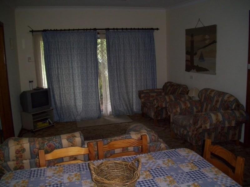 8 Seventeenth, Stuarts Point NSW 2441