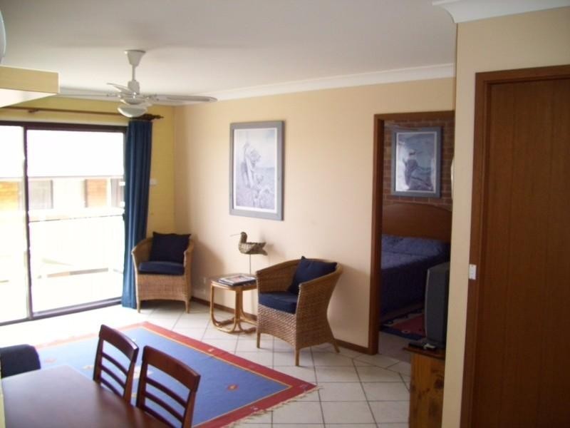 2/36 Waratah, Scotts Head NSW 2447