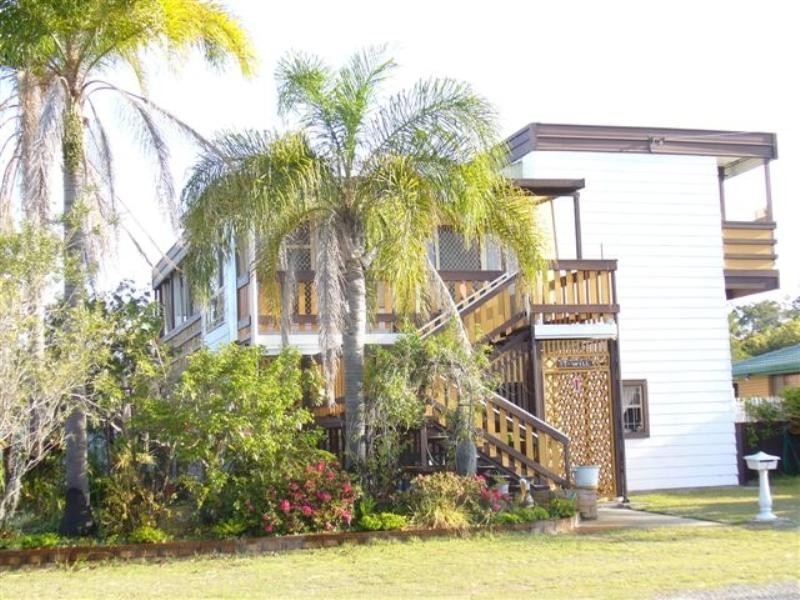 1 Eleventh Avenue, Stuarts Point NSW 2441