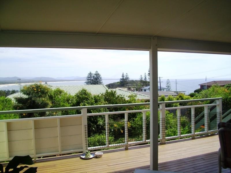 6 Hill Street, Scotts Head NSW 2447