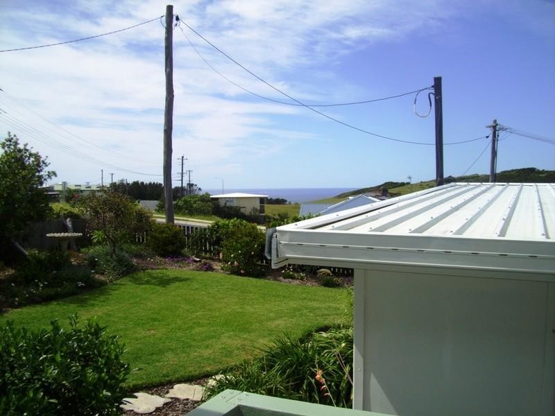 6 Hill Street, Scotts Head NSW 2447