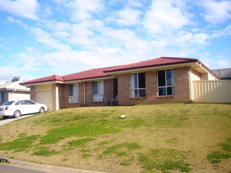 11 Laura Place, Macksville NSW 2447