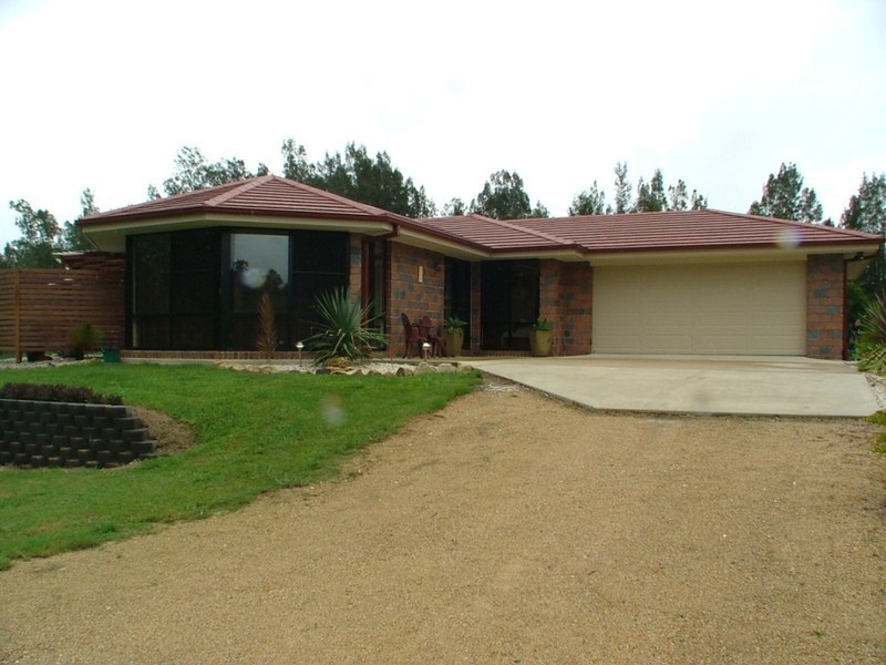 14 Axels Road, Macksville NSW 2447