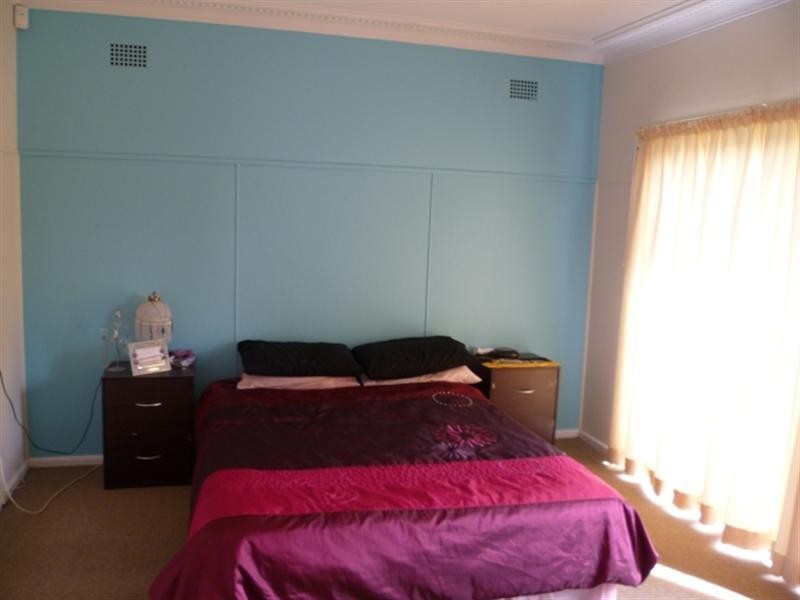 13 Barrie Street, Macksville NSW 2447