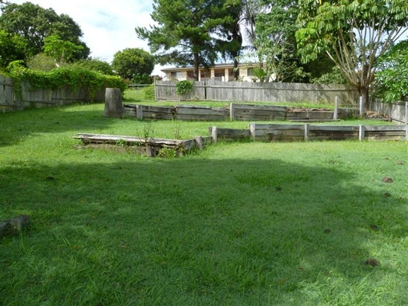 13 Barrie Street, Macksville NSW 2447