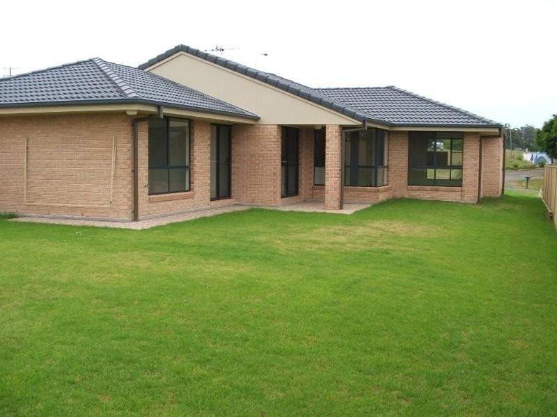 6 Preston Drive, Macksville NSW 2447