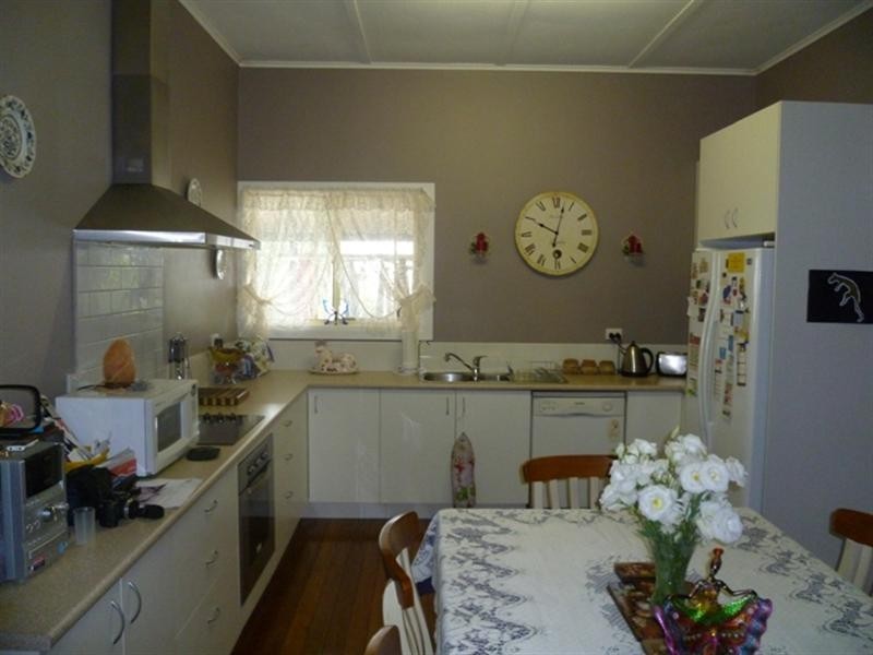 72 Wallace Street, Macksville NSW 2447