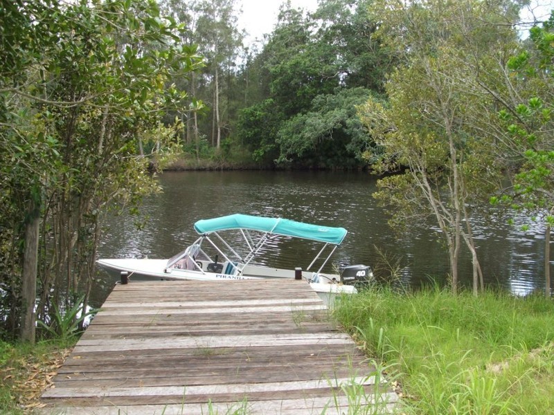 923 Scotts Head Road, Scotts Head NSW 2447