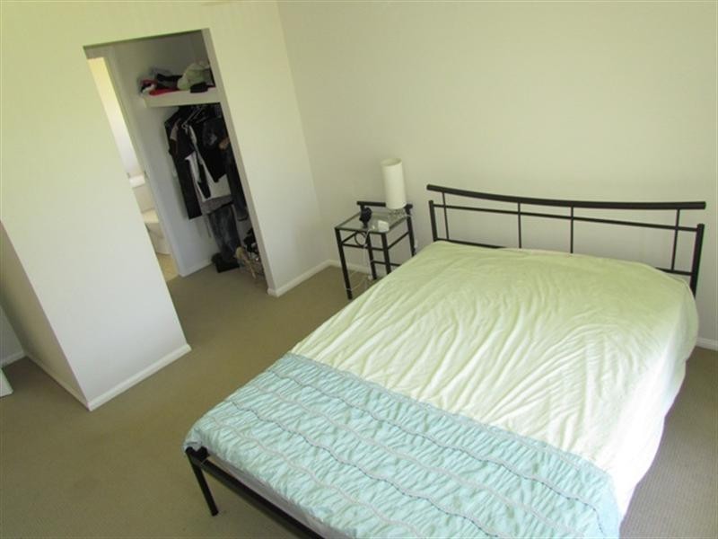 15 Laura Place, Macksville NSW 2447