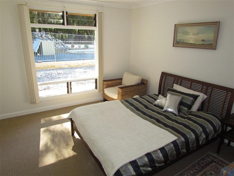 4 Sharpe Close, Moonee Beach NSW 2450