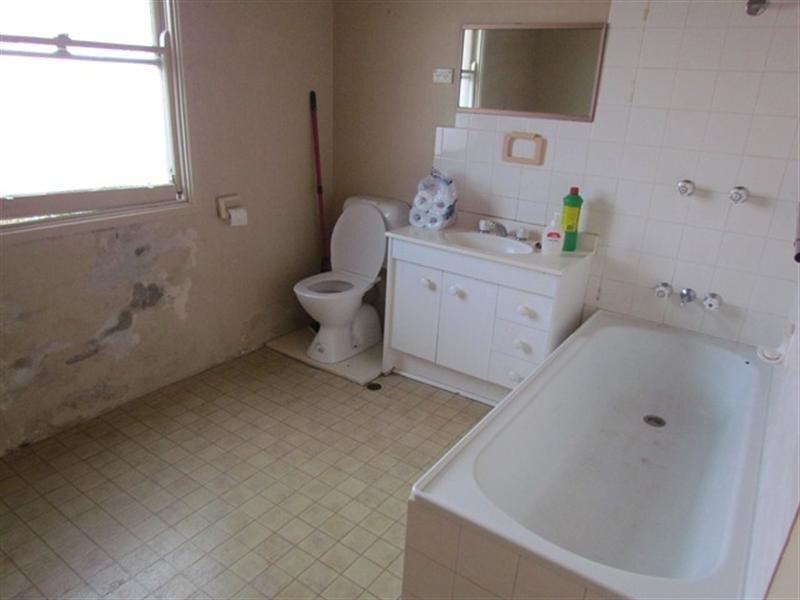 8 Princess Street, Macksville NSW 2447