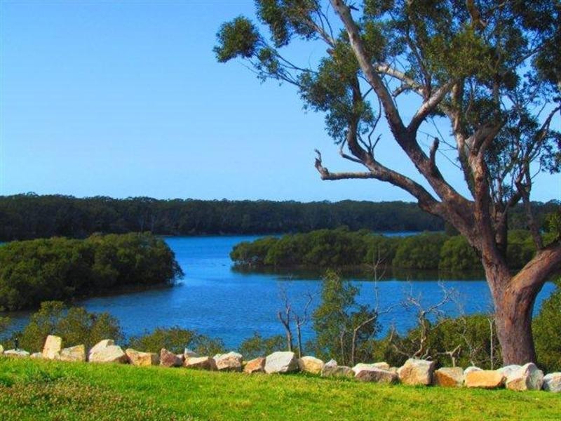 12 Edgewater Drive, Nambucca Heads NSW 2448