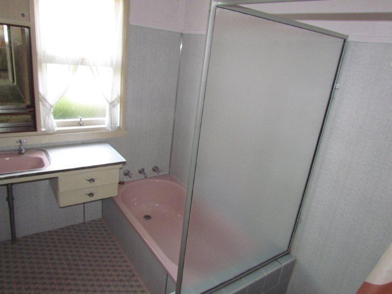 12 Nambucca Street, Macksville NSW 2447