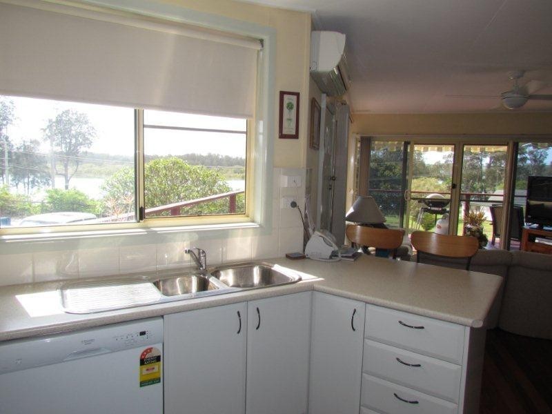 12 Riverside Drive, Nambucca Heads NSW 2448