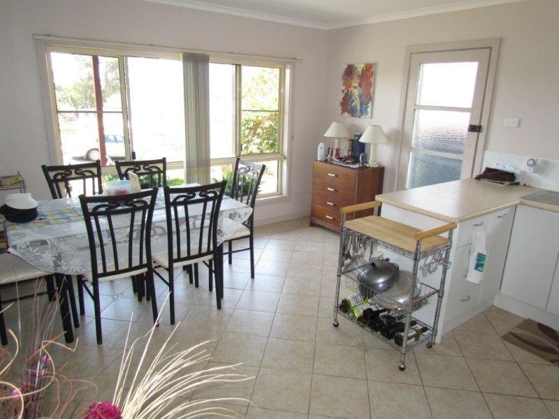 12 Riverside Drive, Nambucca Heads NSW 2448
