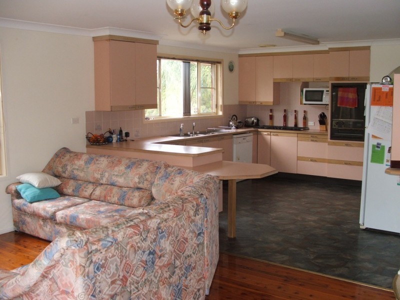 61 Preston Drive, Macksville NSW 2447