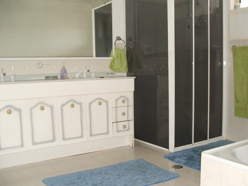 61 Preston Drive, Macksville NSW 2447