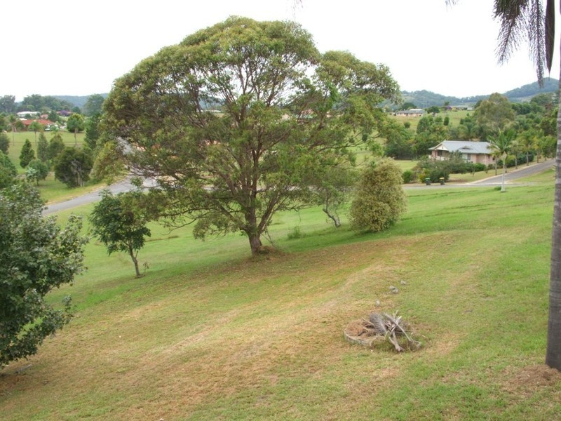 61 Preston Drive, Macksville NSW 2447