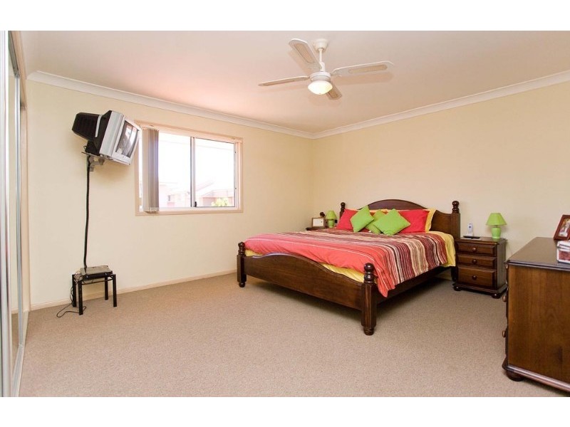 1 Coelia Court, Carrara QLD 4211