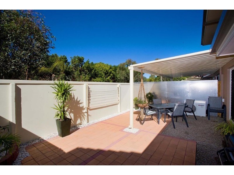 1 Coelia Court, Carrara QLD 4211