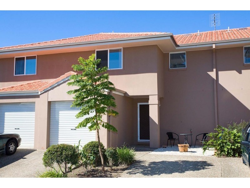 1 Coelia Court, Carrara QLD 4211