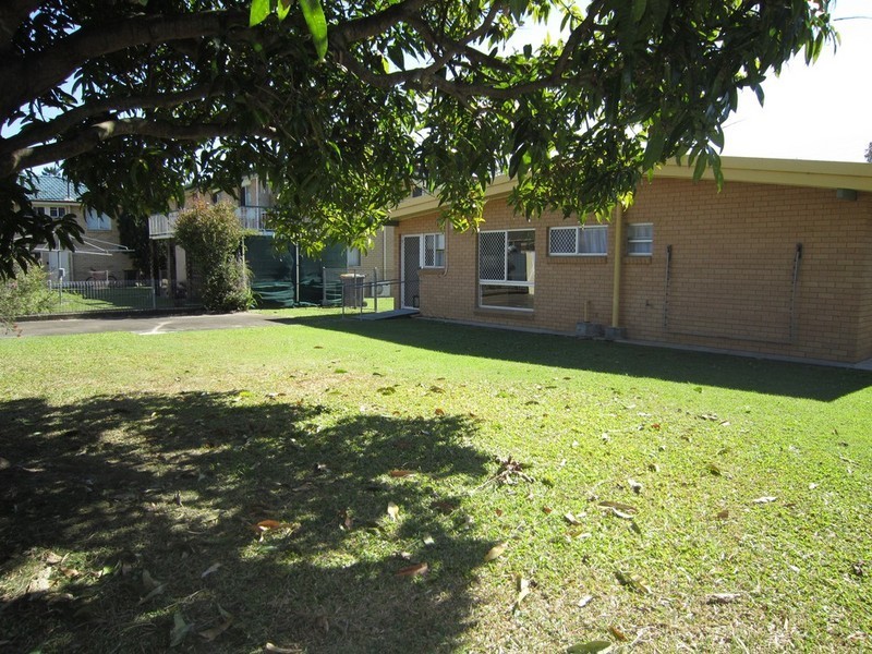 28 Blackwattle Street, Macgregor QLD 4109