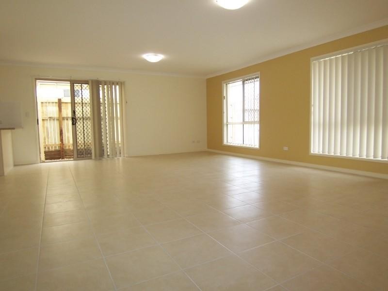 28 Michigan Place, Parkinson QLD 4115