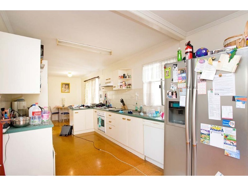 8 Everett Street, Upper Mount Gravatt QLD 4122