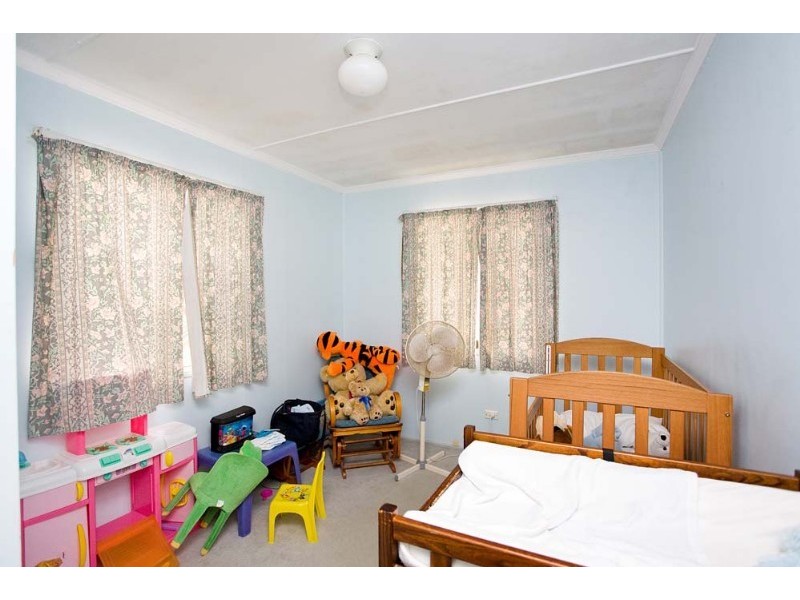 8 Everett Street, Upper Mount Gravatt QLD 4122