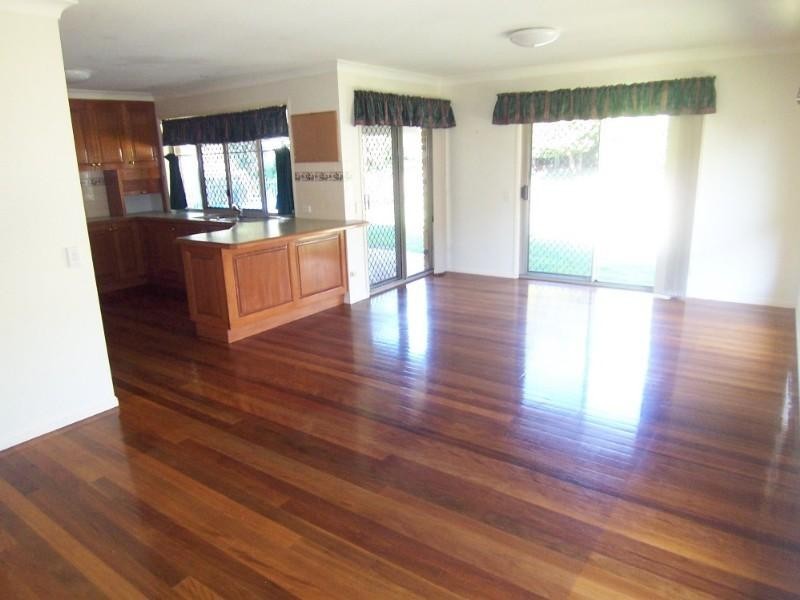 12 St Clair Crescent, Wishart QLD 4122