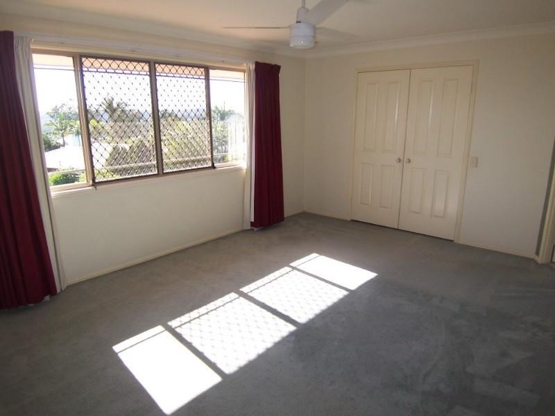 12 St Clair Crescent, Wishart QLD 4122