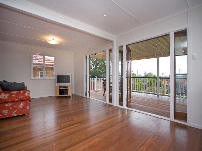 10 Phoebus Street, Upper Mount Gravatt QLD 4122