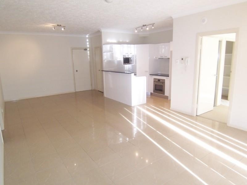 203/20 Sanders Street, Upper Mount Gravatt QLD 4122