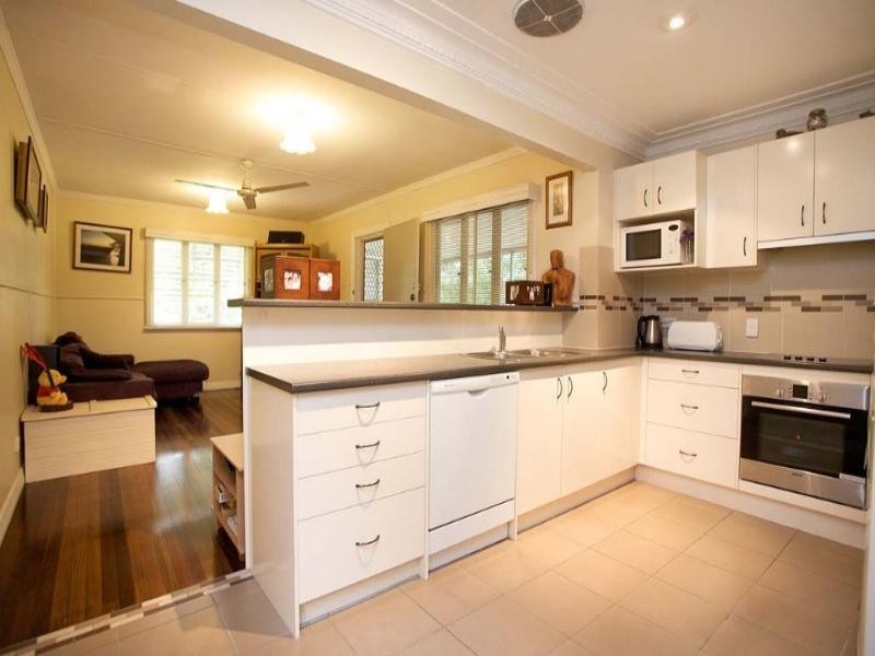 9 Newnham Road, Mount Gravatt East QLD 4122