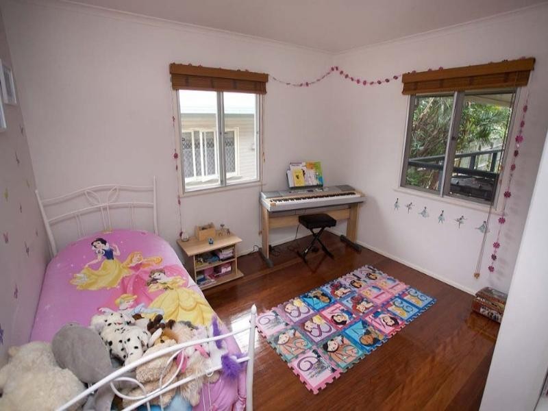 27 Mascot Street, Upper Mount Gravatt QLD 4122