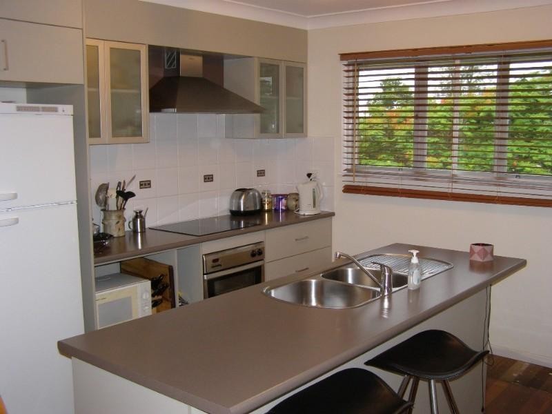 16 Curfew Street, Upper Mount Gravatt QLD 4122