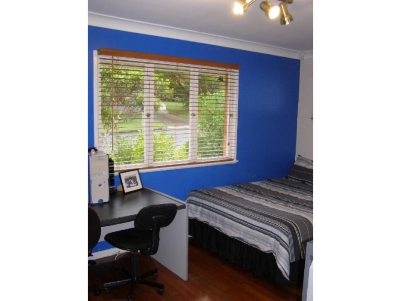 16 Curfew Street, Upper Mount Gravatt QLD 4122