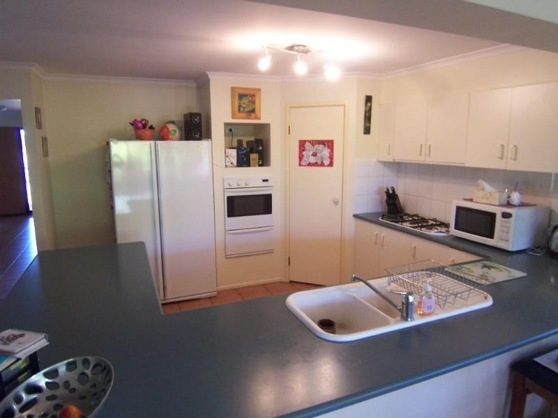 98 Greenwood Street, Wishart QLD 4122