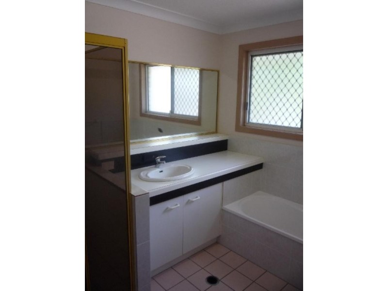 10 Corypha Crescent, Calamvale QLD 4116