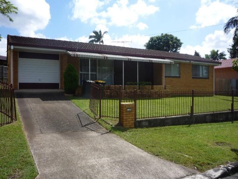 4 Ilya Street, Macgregor QLD 4109