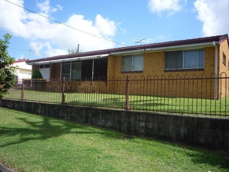 4 Ilya Street, Macgregor QLD 4109