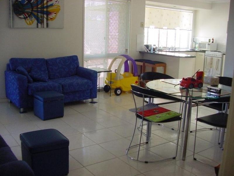 8 Banika Street, Mansfield QLD 4122