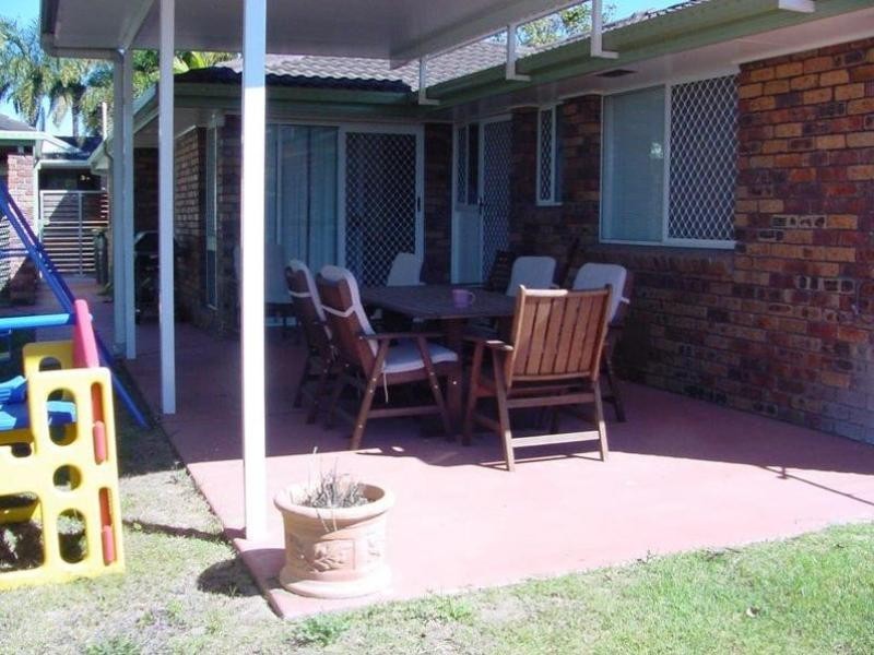 8 Banika Street, Mansfield QLD 4122