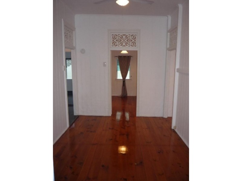 59 Victor Street, Holland Park QLD 4121