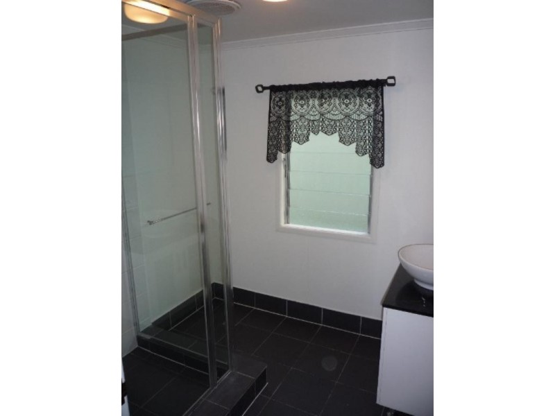 59 Victor Street, Holland Park QLD 4121