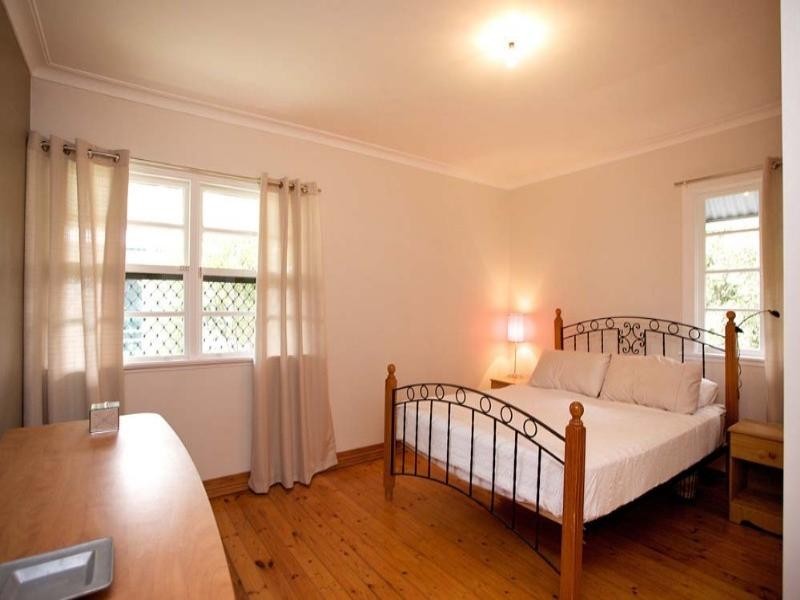 266 Creek Road, Mount Gravatt East QLD 4122