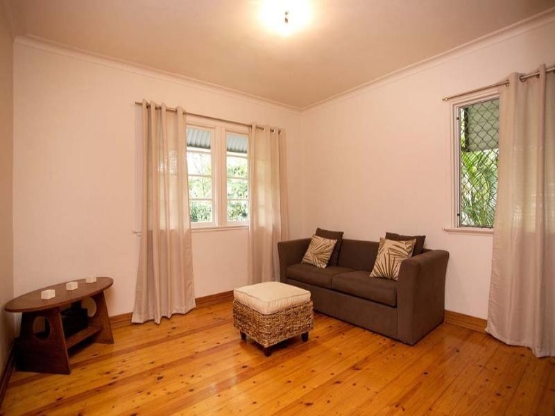 266 Creek Road, Mount Gravatt East QLD 4122