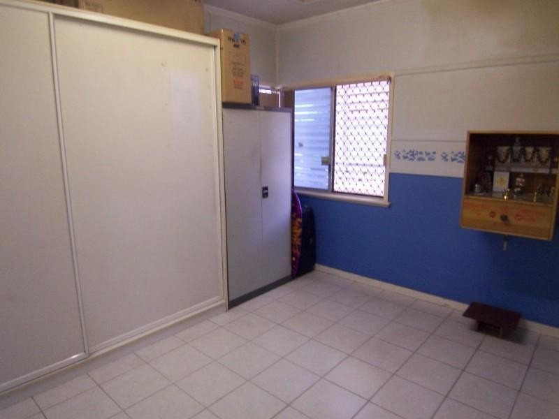 137 Broadwater Road, Mount Gravatt East QLD 4122