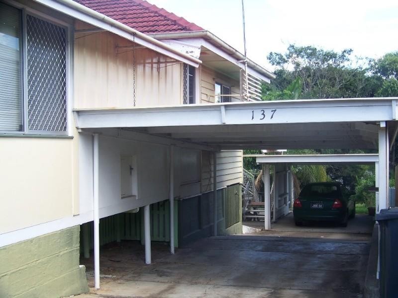 137 Broadwater Road, Mount Gravatt East QLD 4122
