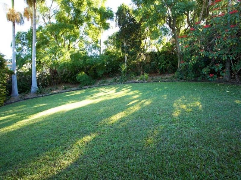 3 Gretna Street, Mansfield QLD 4122